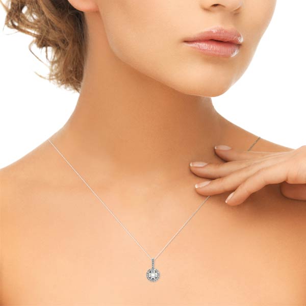 Halo 0.85 Carats Round Shape Moissanite Necklace