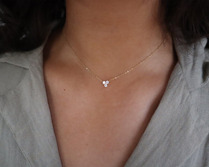 0.30 Carats Round Cut Moissanite Clover flower Necklace