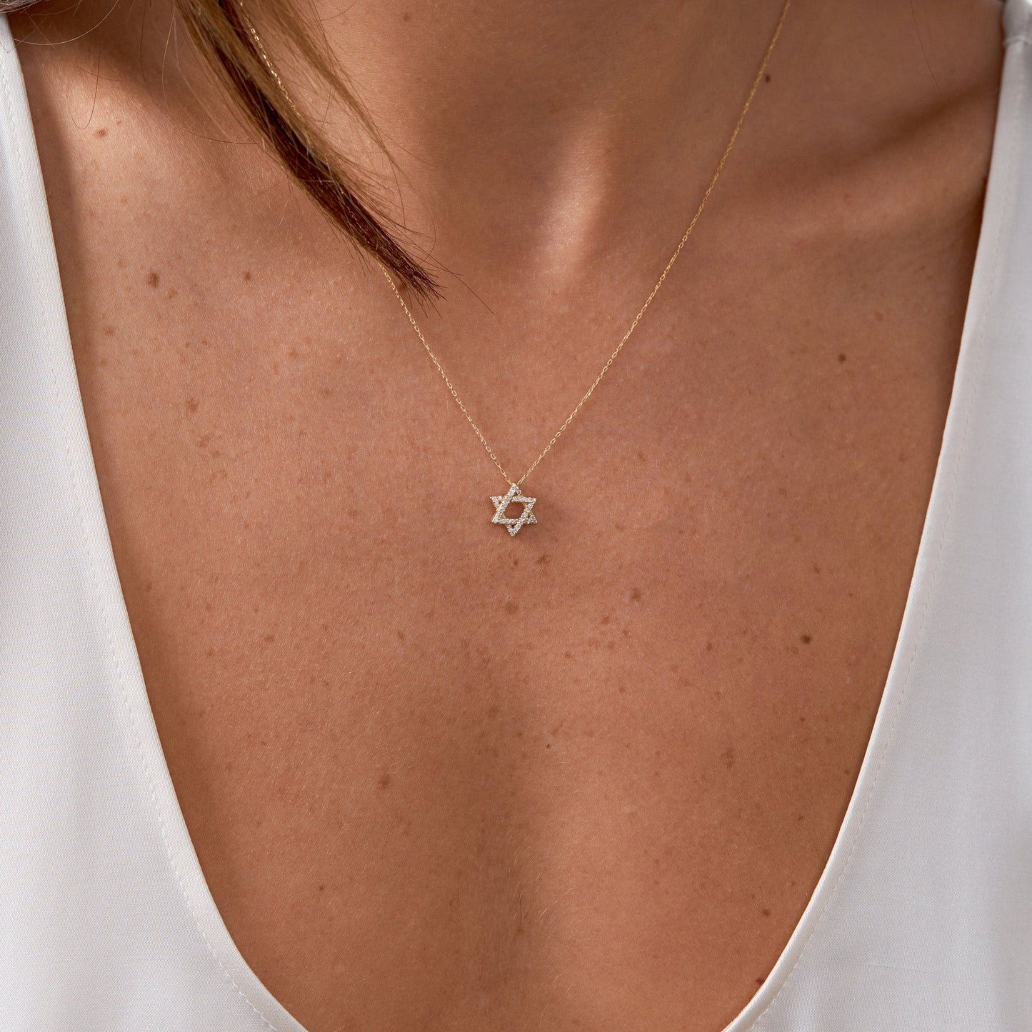 0.08 Carats Round Shape Moissanite Necklace With Star