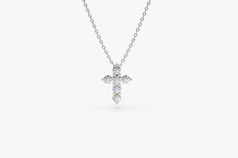 2.0 CT Round Shape Moissanite Criss Cross Necklace