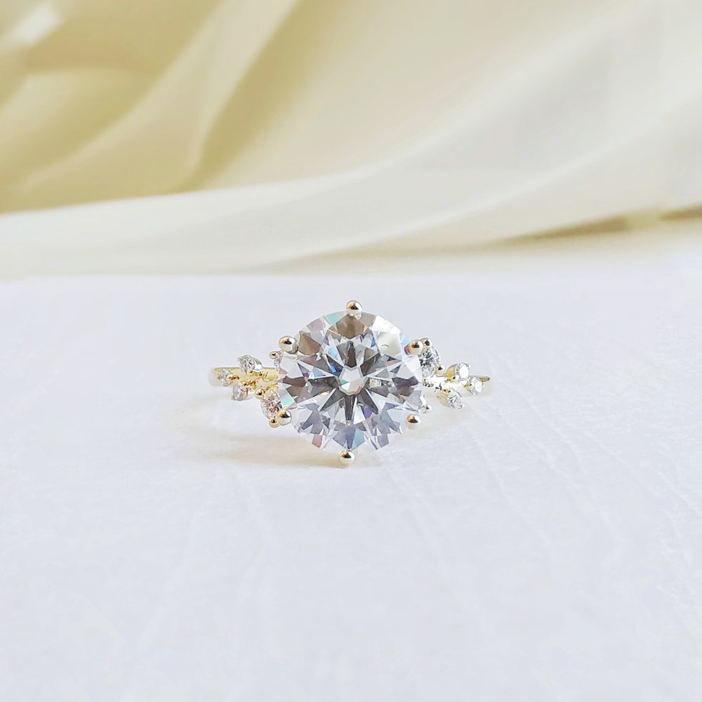 2.0 CT Round Shaped Moissanite Pave Setting Engagement Ring 1