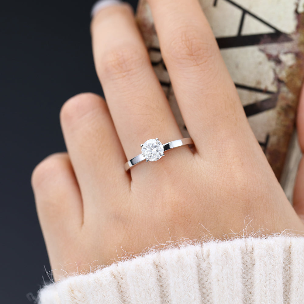 0.88 CT Round Shaped Moissanite Solitaire Engagement Ring 6