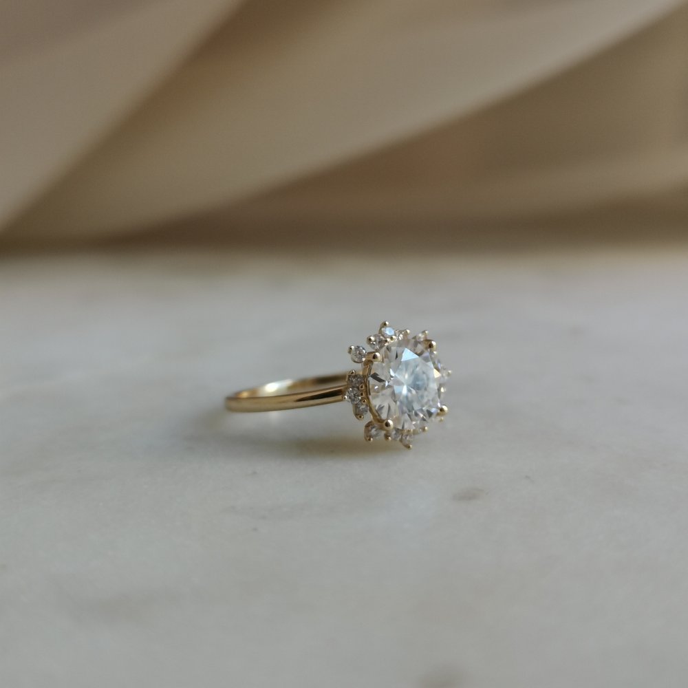 0.80 CT Round Shaped Cluster Halo Engagement Ring 15