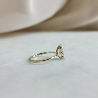 0.50 CT Oval Shaped Moissanite Cluster Engagement Ring 4