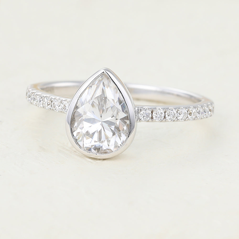 1.0 CT Pear Shaped Moissanite Pave Setting Engagement Ring 3